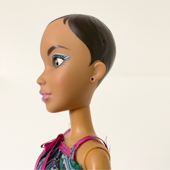 Spin Master Liv Doll - Picture 16 of 16